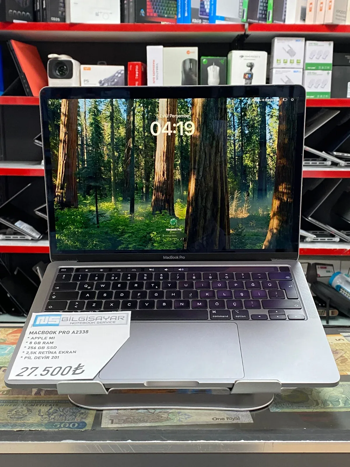 MACBOOK PRO A2338