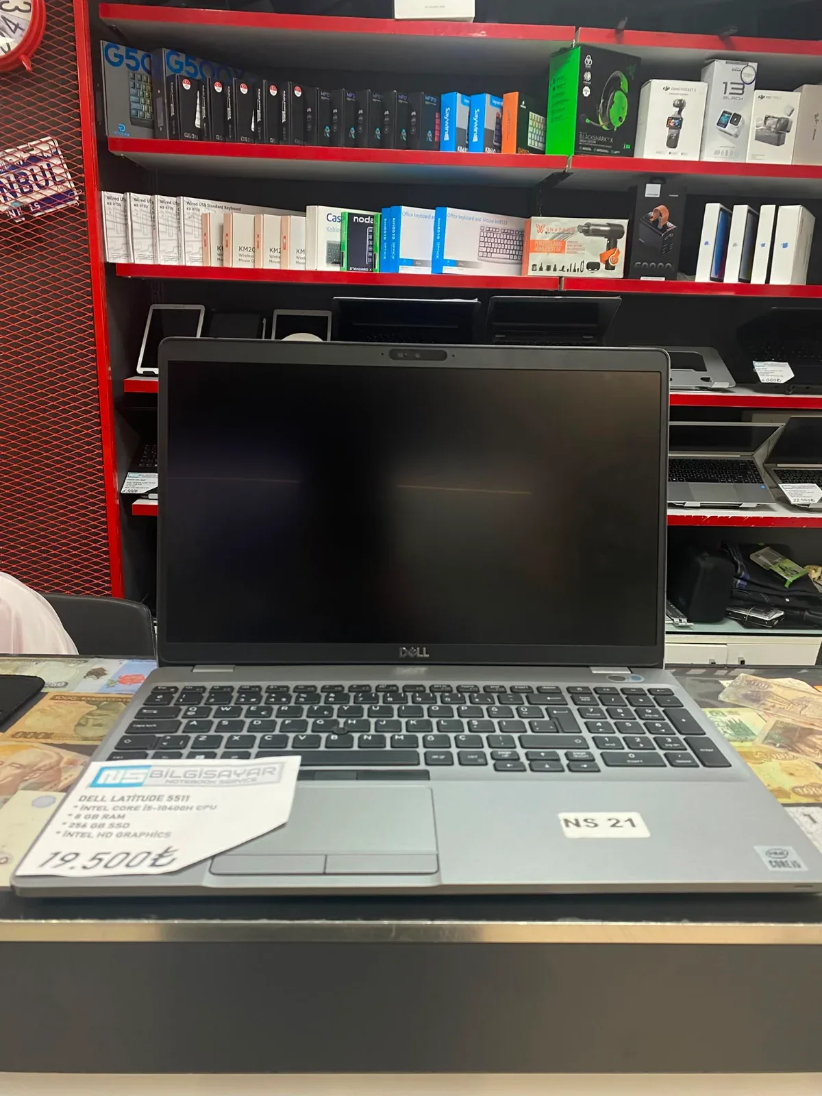 DELL LATİTUDE 5511 | 013