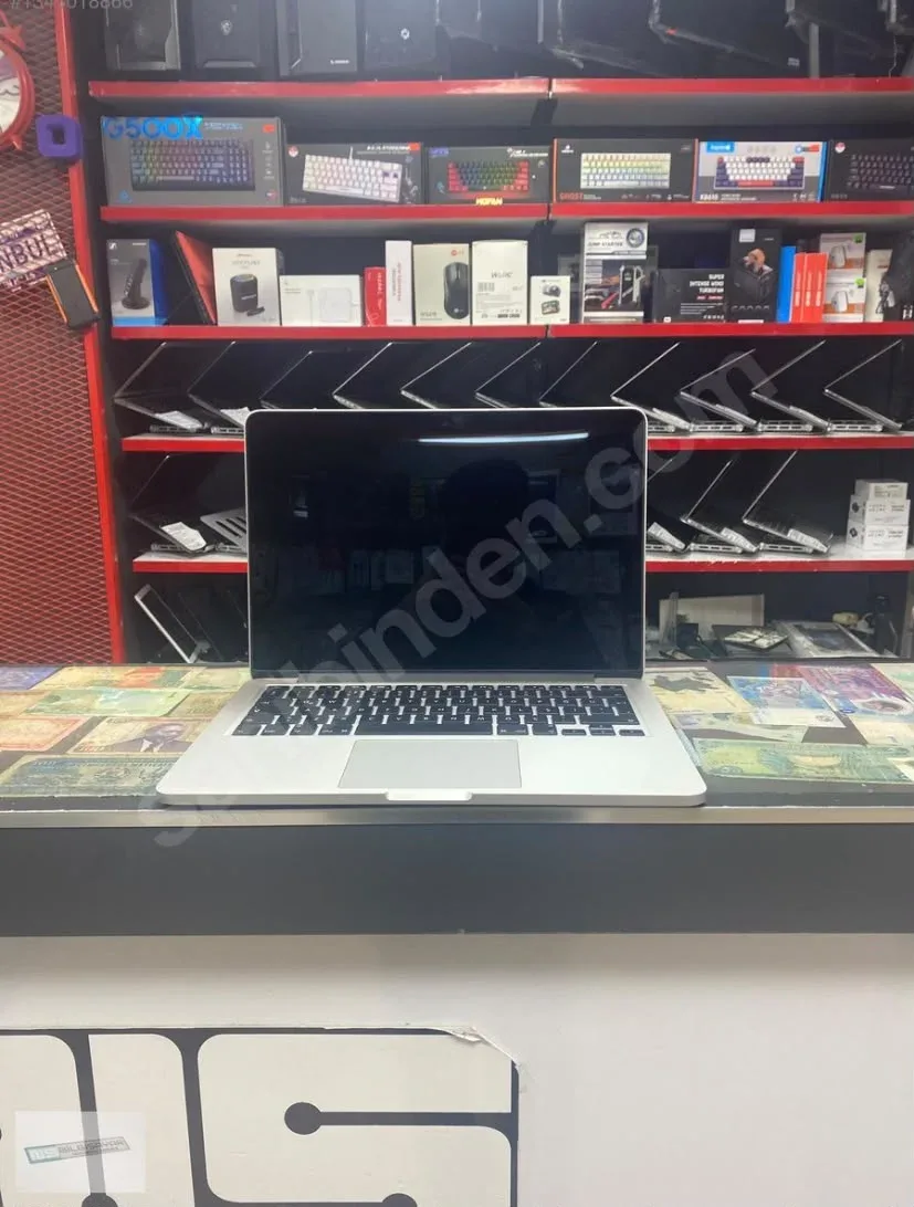 MACBOOK PRO A150