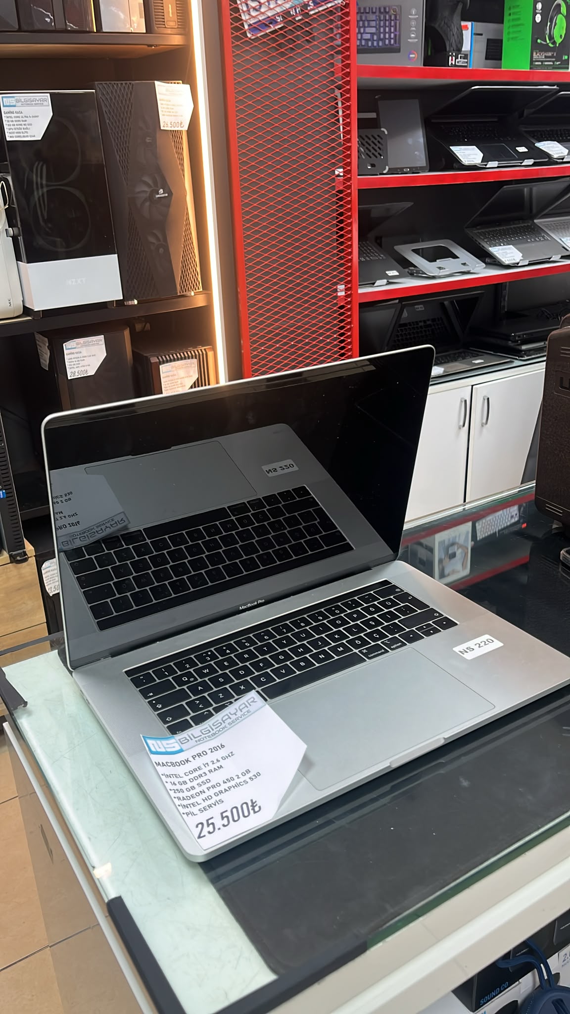 MACBOOK PRO 2016