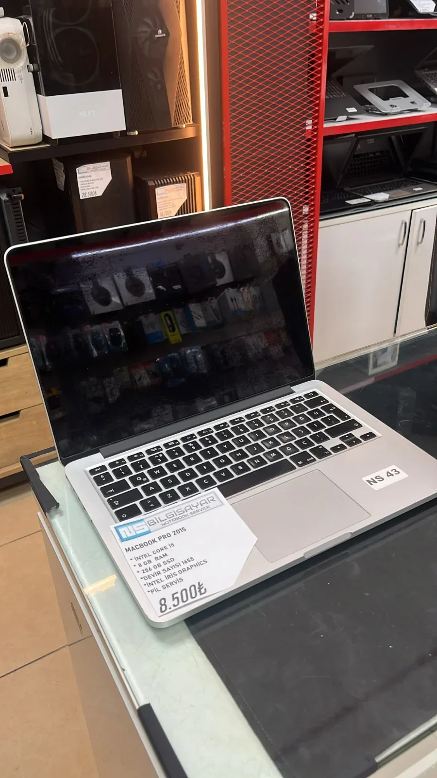 APPLE MACBOOK PRO 2015 | 039