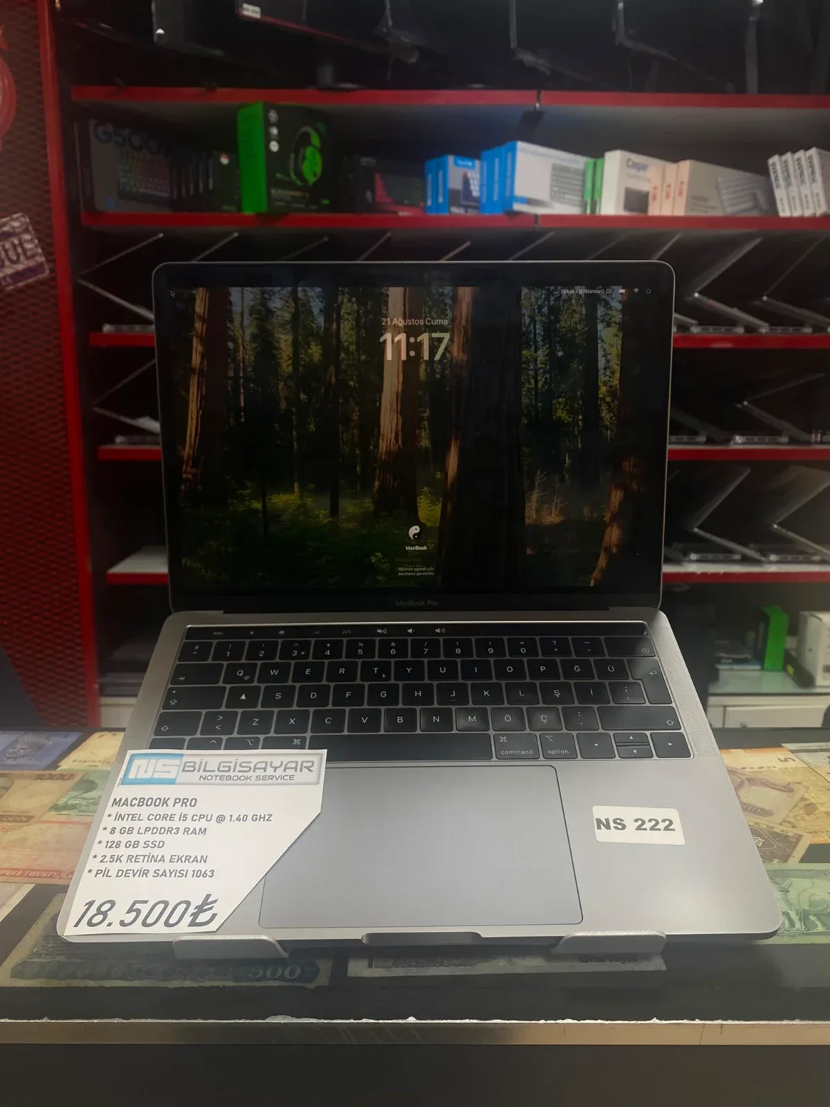 APPLE MACBOOK PRO | 040